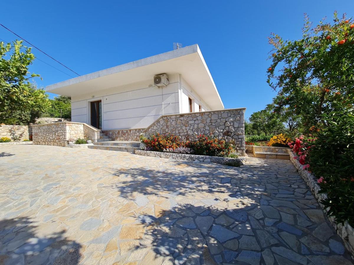 Guesthouse Redilka Ksamil Exteriér fotografie